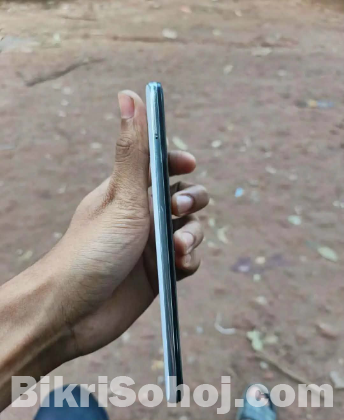 Samsung A71 5G.  8/128